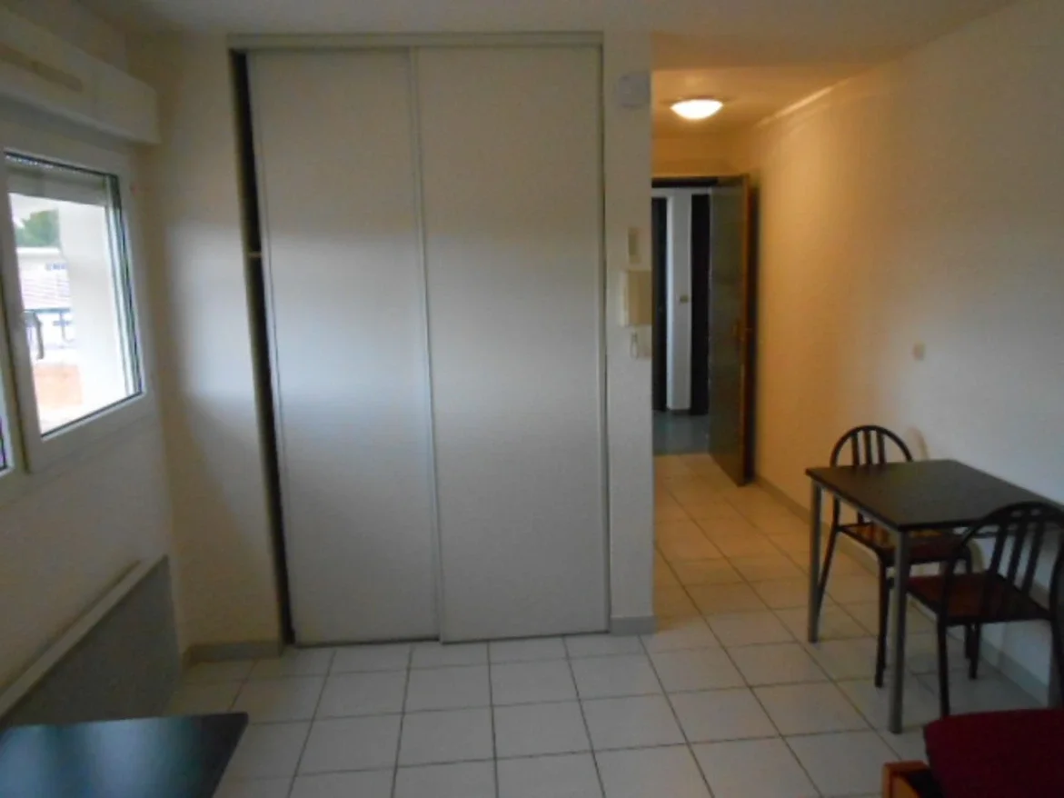 Chambre Avenue du Professeur Émile Jeanbrau à Montpellier
