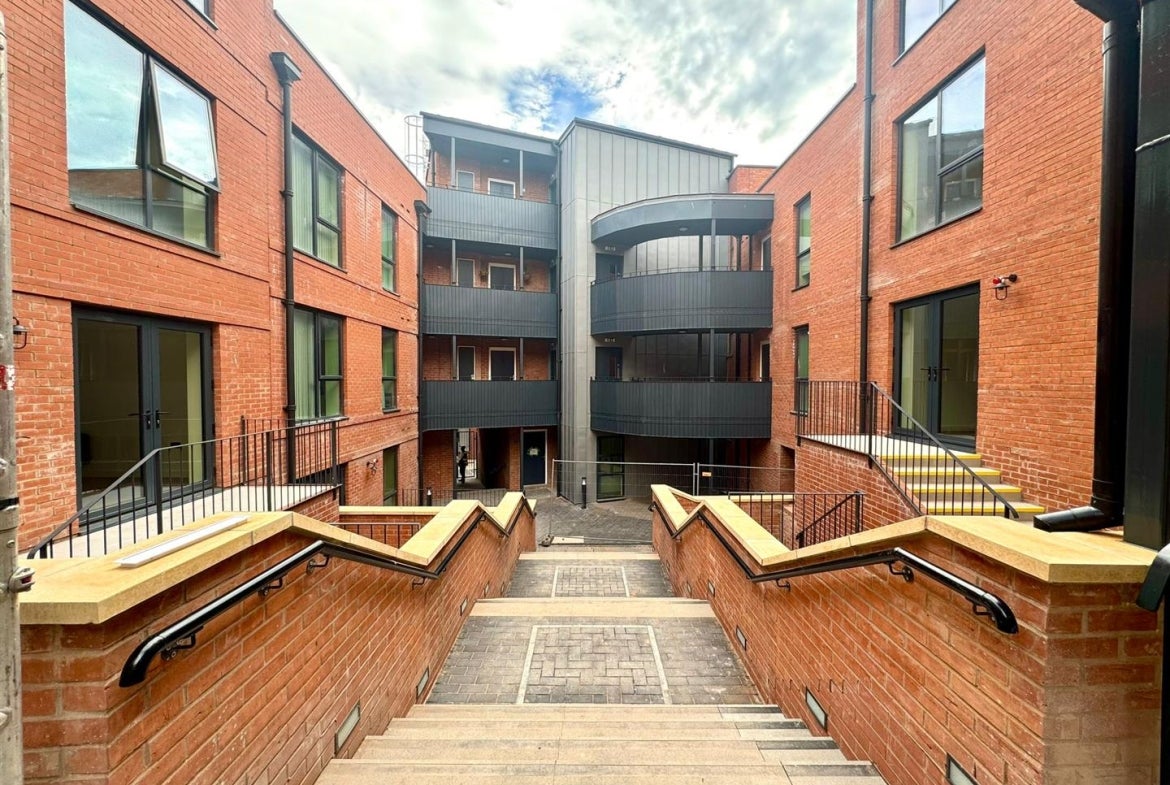 Flat Camden Drive in Birmingham