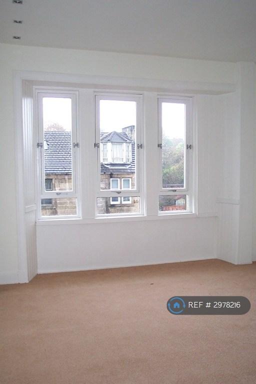 Flat St James' Street in Paisley