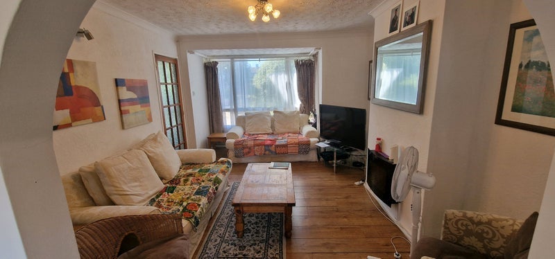 House Garrick Walk in Crawley