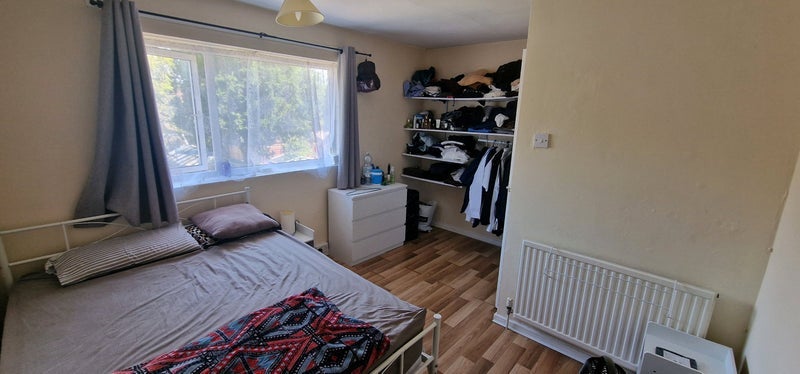 House Garrick Walk in Crawley