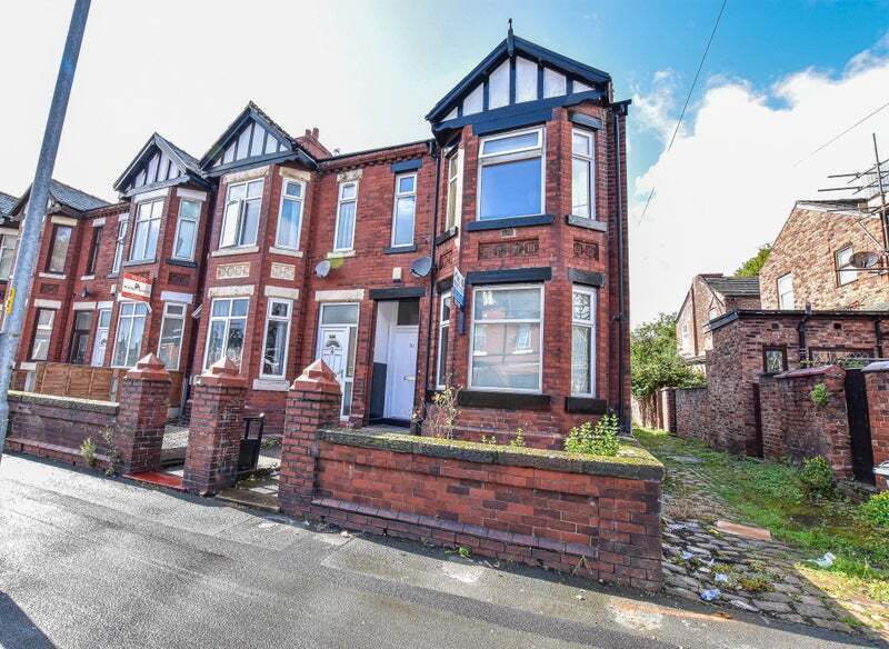 House Daisy Bank Road in Manchester