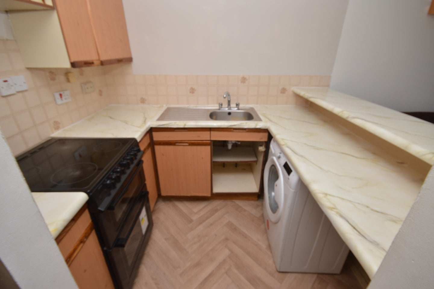 Flat Brymay Close in Greater London