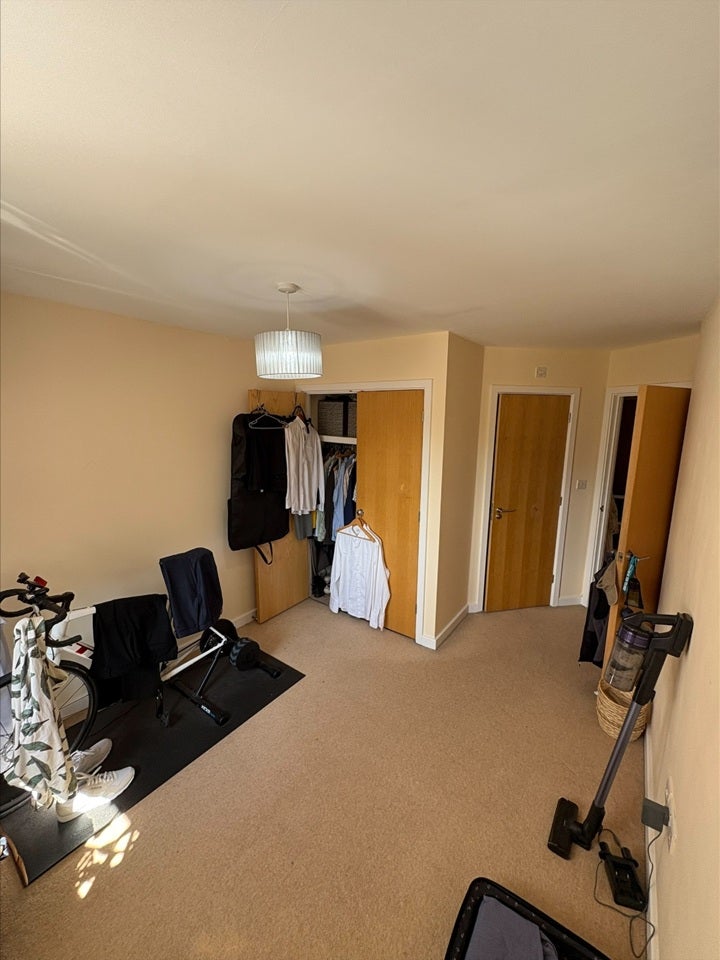 Flat Albion Way in Edenbridge