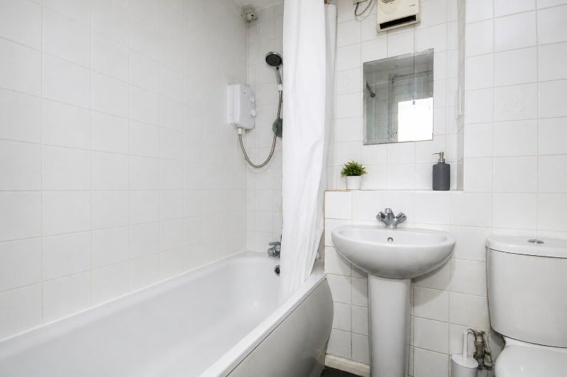 Flat Elmore Close in Greater London