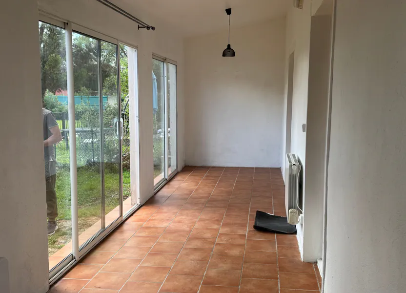 Appartement Chemin du Mas d'Yvaren à Arles
