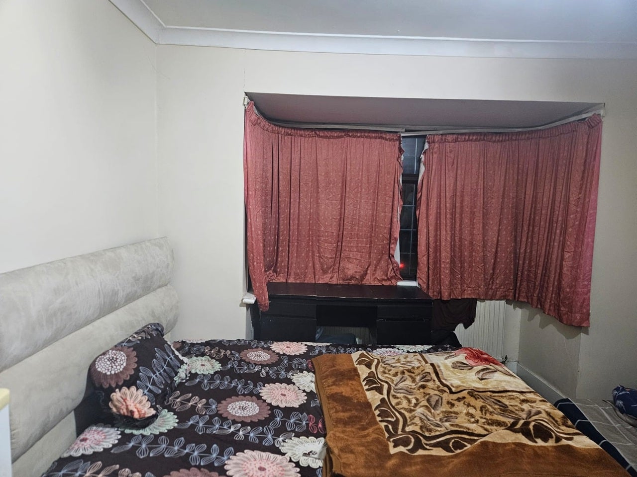 Room Hounslow Road in Greater London