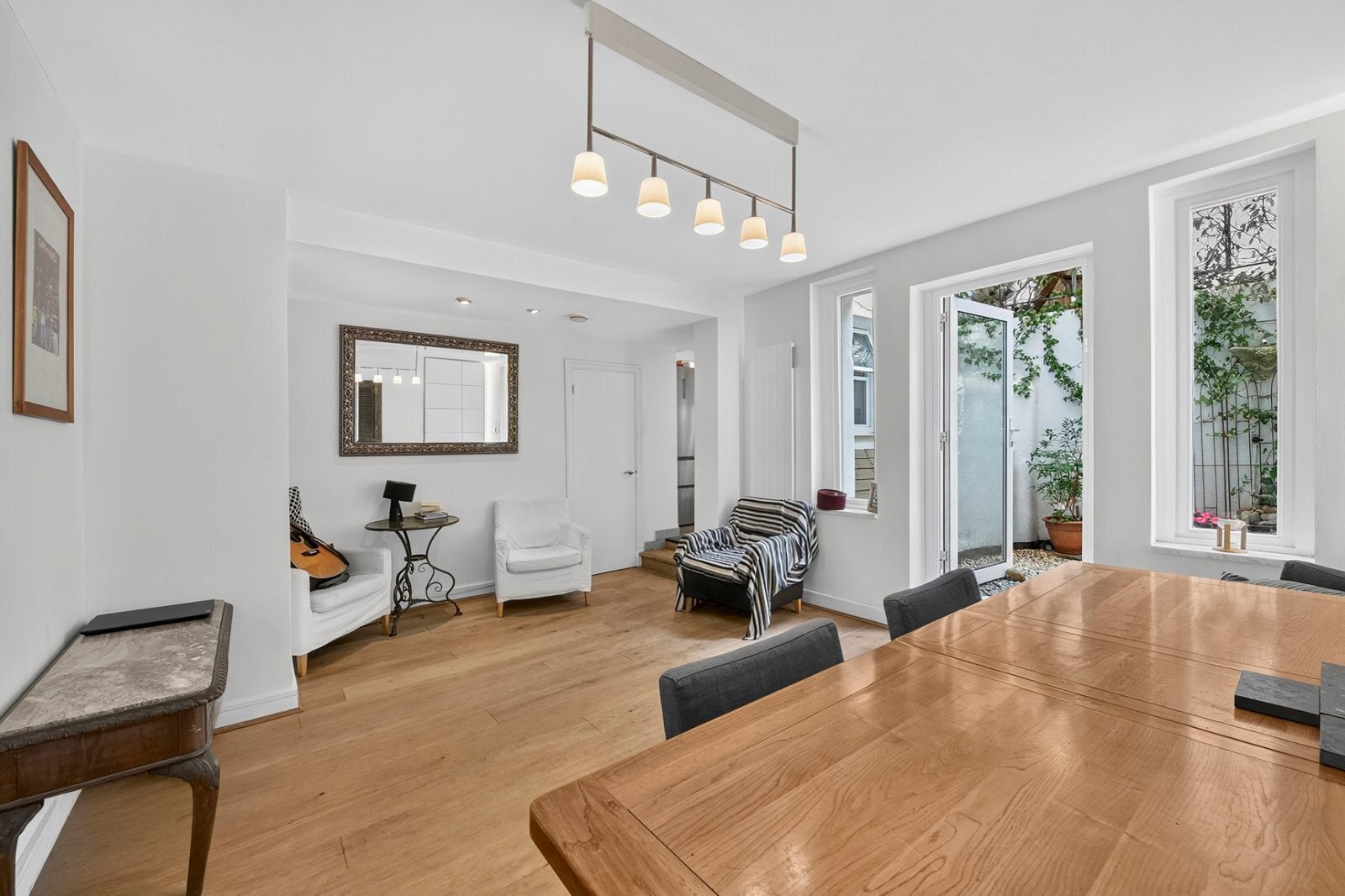 Flat Richmond Hill in Greater London