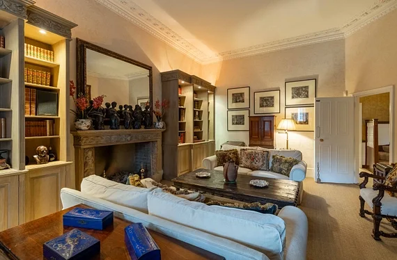House Cadogan Gardens in Greater London