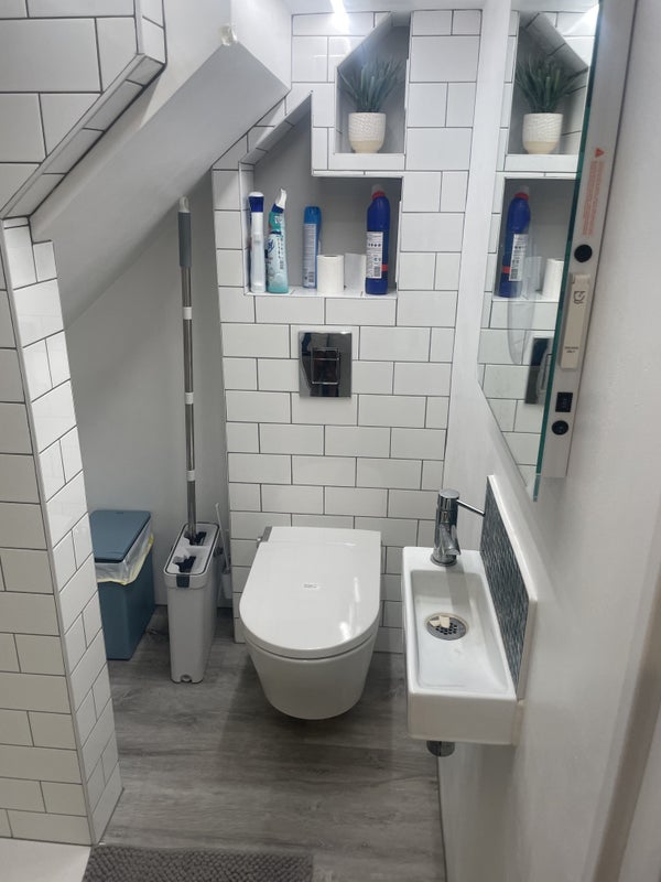 Room Oaks Grove in Greater London