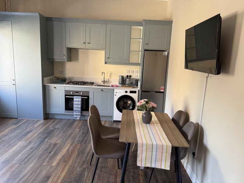Room High Street in Greater London