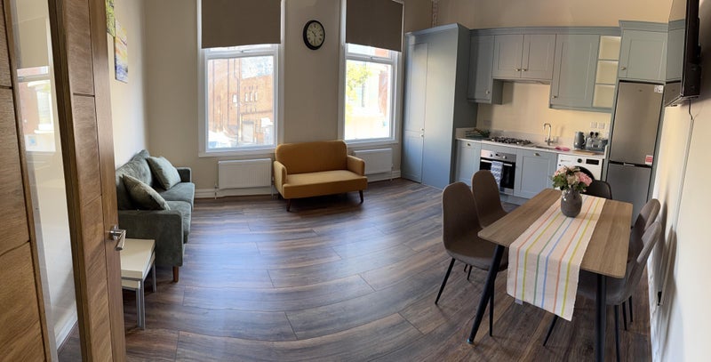 Room High Street in Greater London