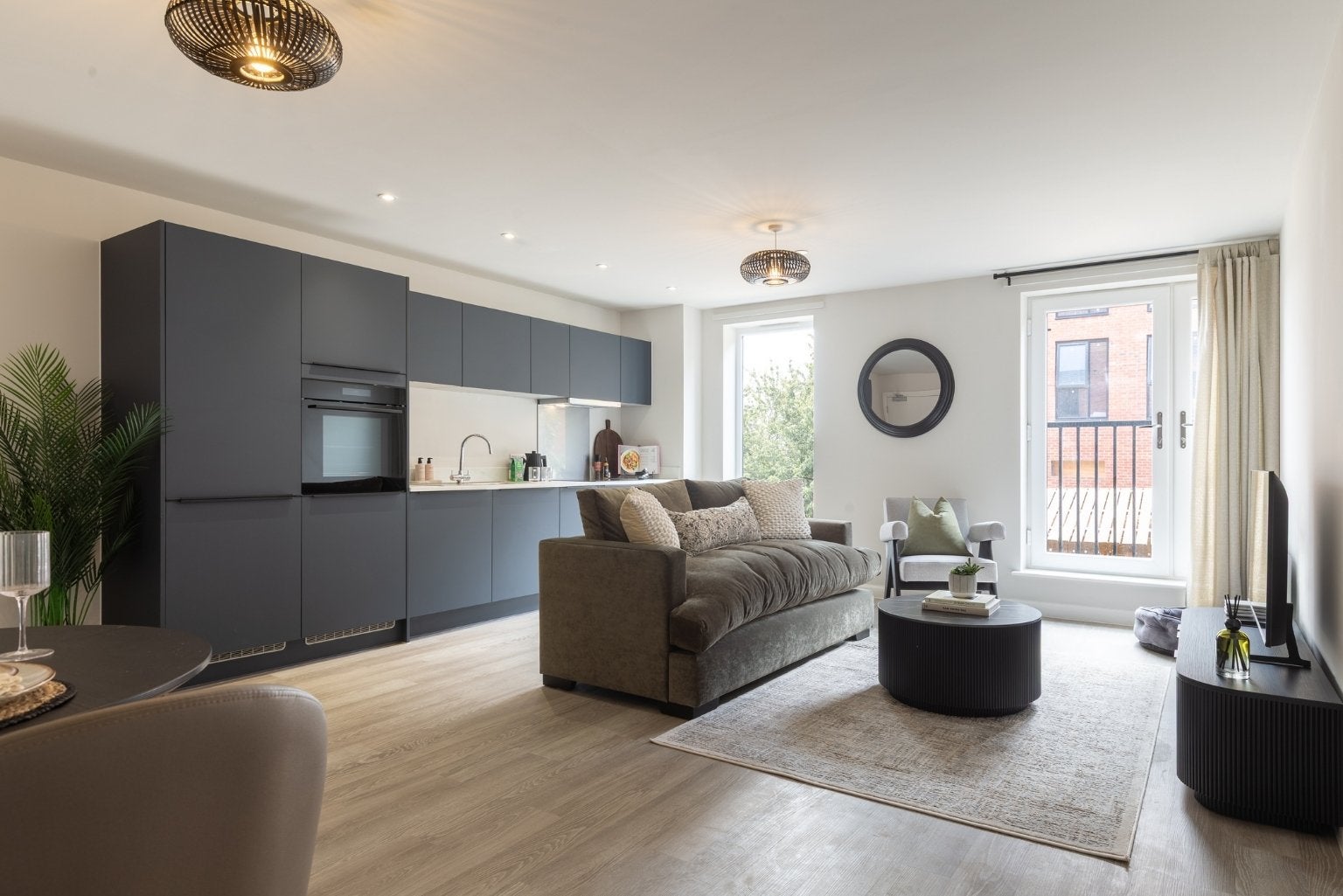 Flat Kirkstall Lane in Leeds