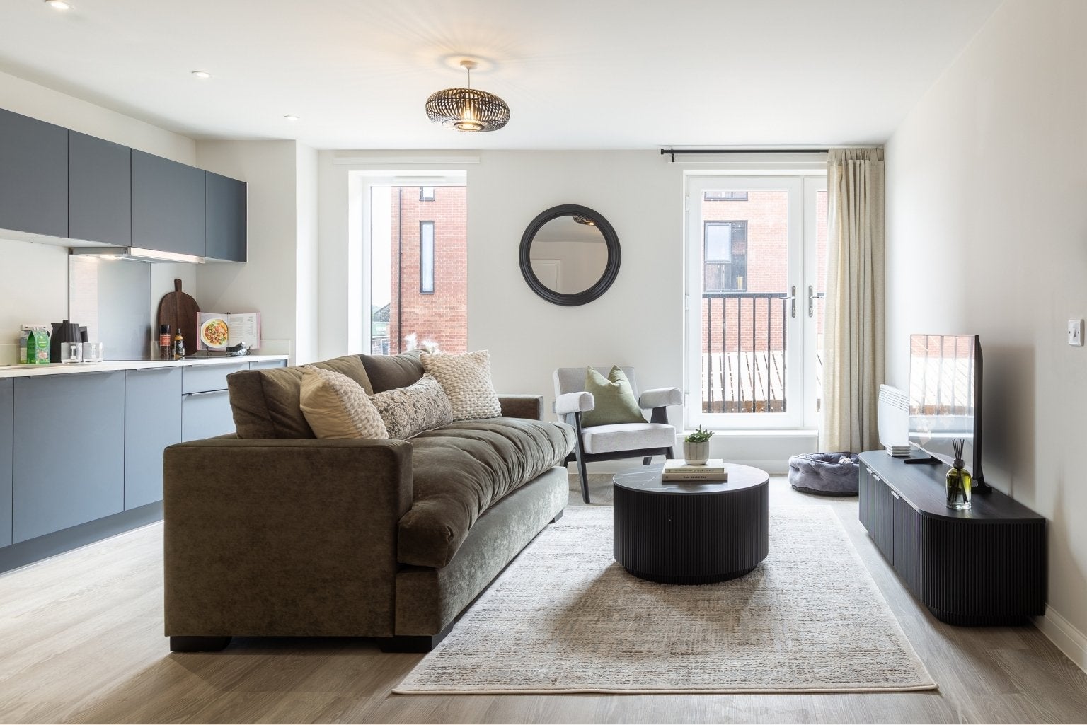 Flat Kirkstall Lane in Leeds