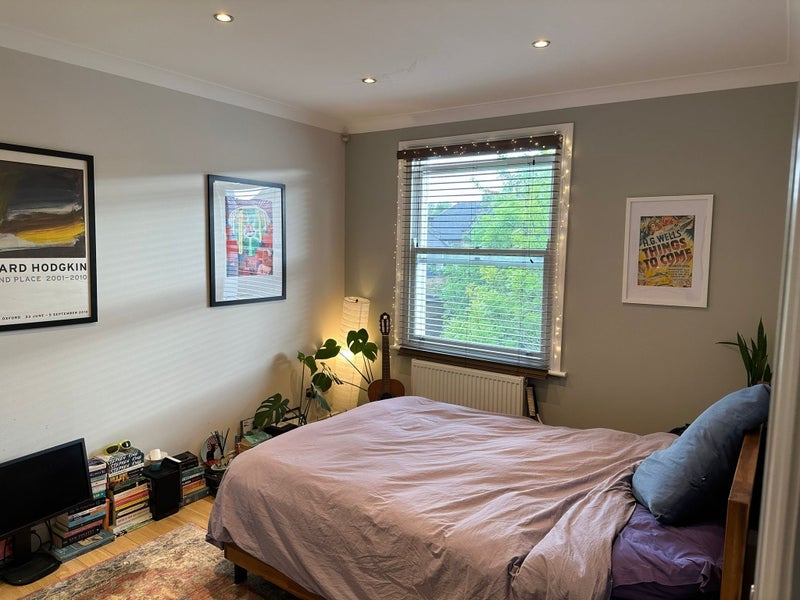 Room Huddleston Road in Greater London
