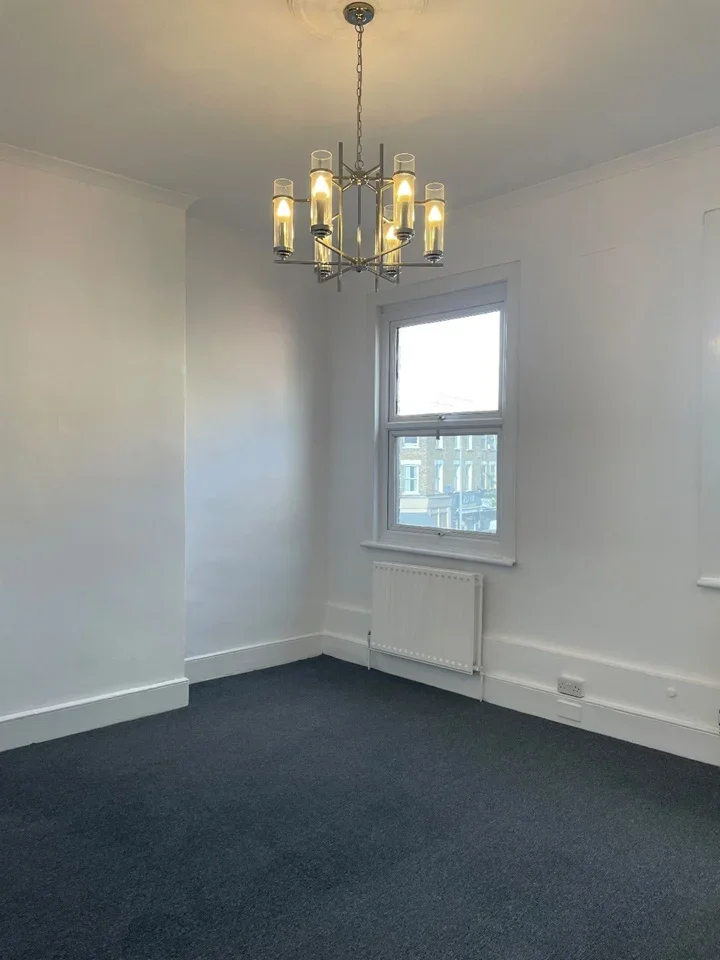 Flat St James's Street in Greater London