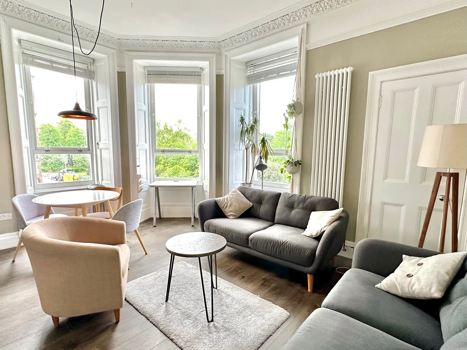 Flat Dalmeny Street in City of Edinburgh