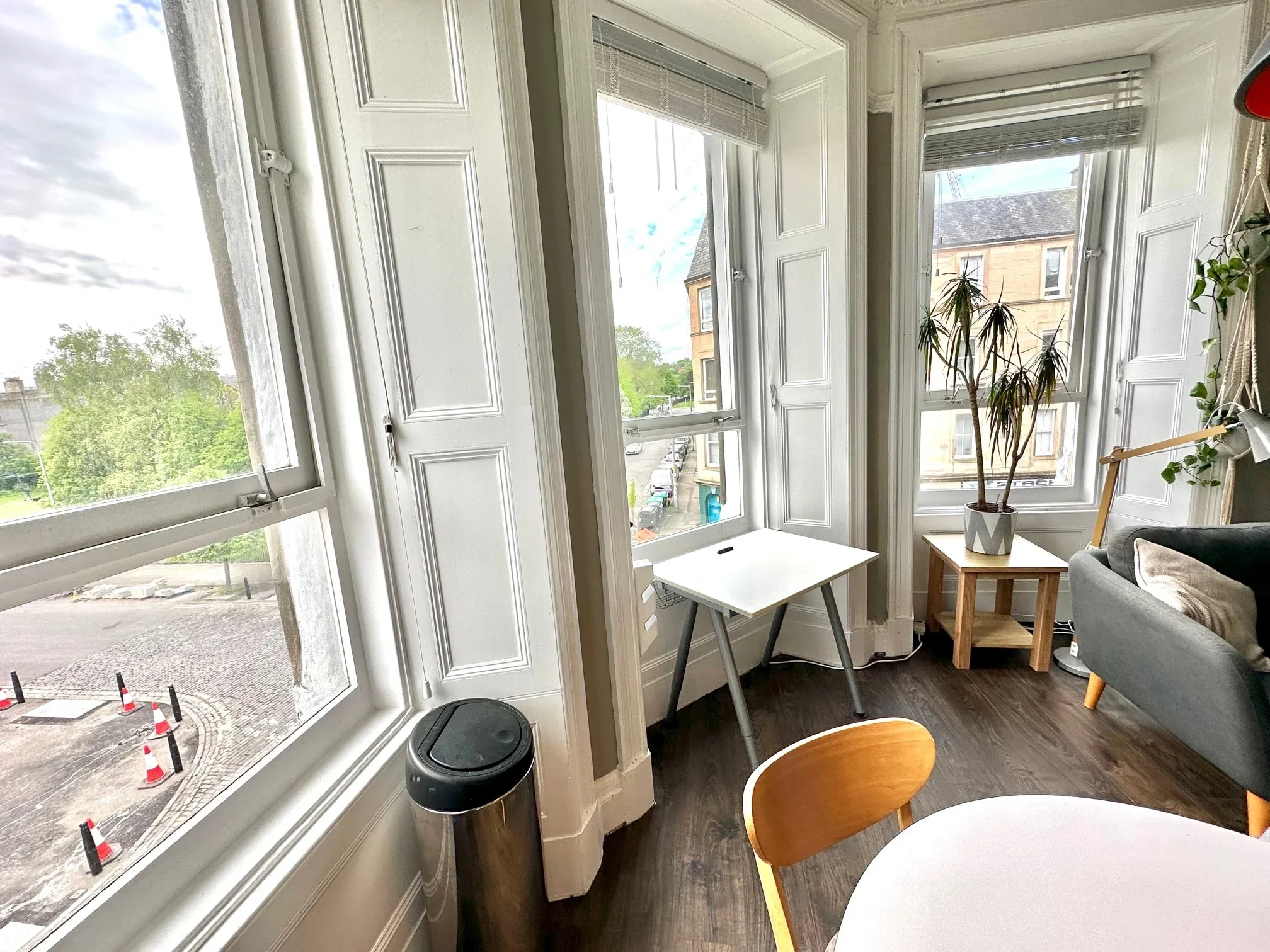 Flat Dalmeny Street in City of Edinburgh