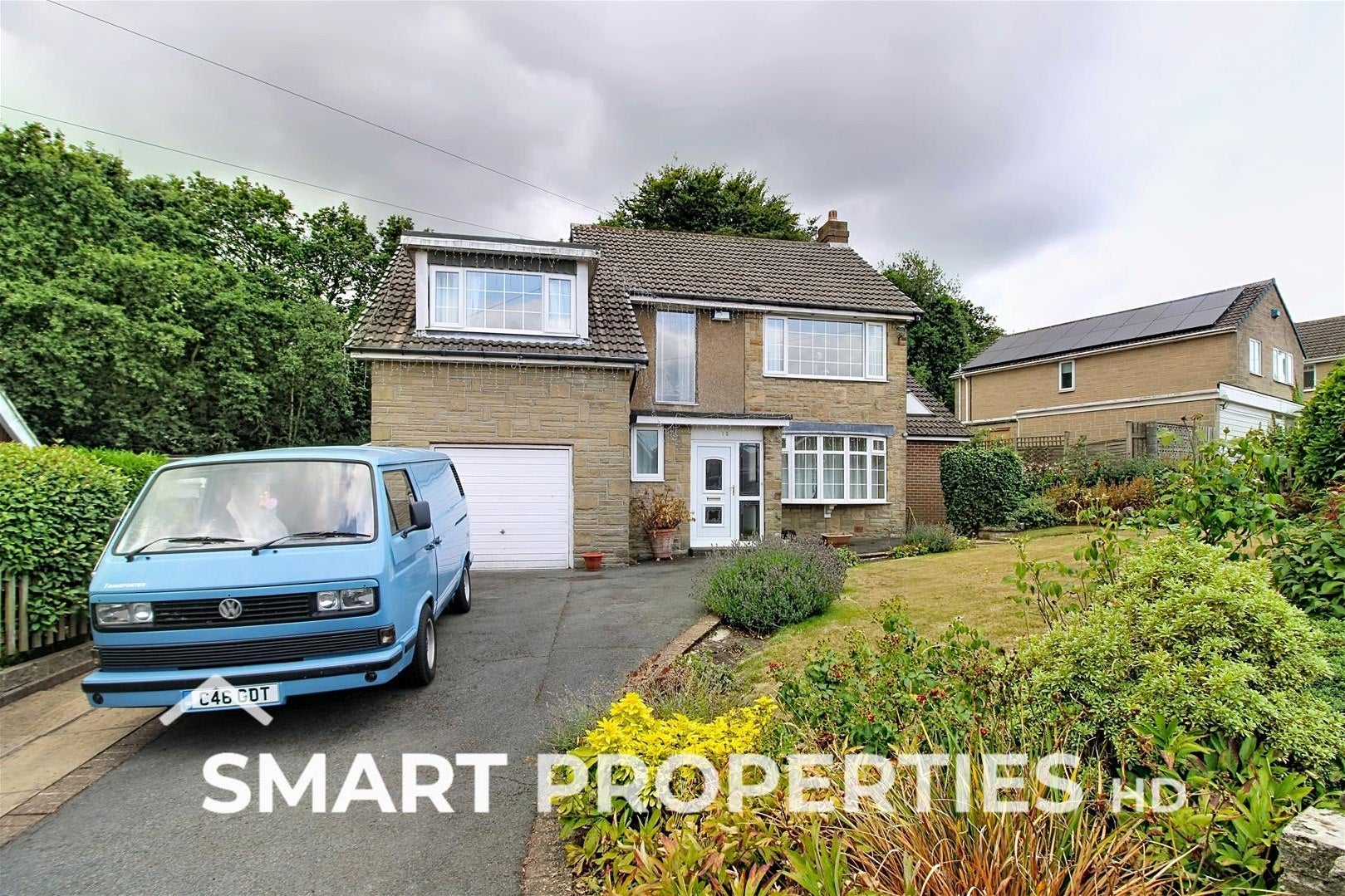 House Delves Wood Road in Kirklees