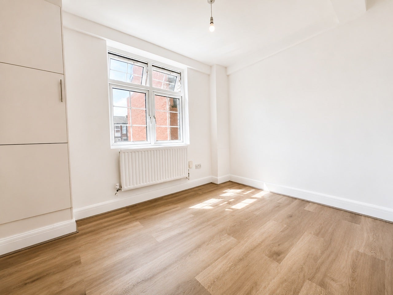 Flat Beatty Road in Greater London