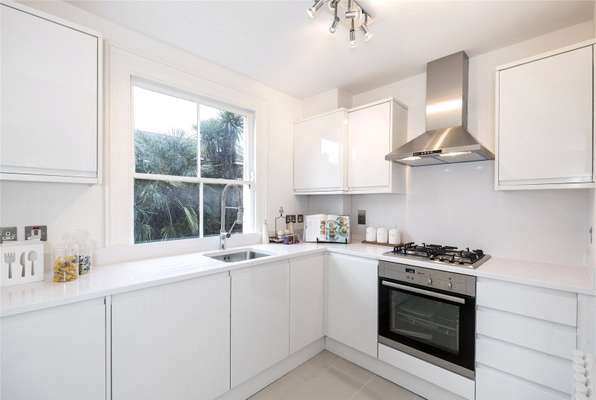Flat Warwick Avenue in City of Westminster