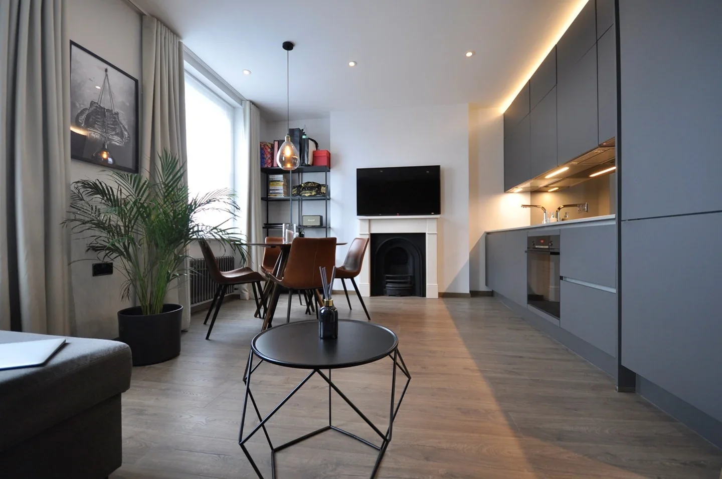 Flat Winsor Terrace in Greater London