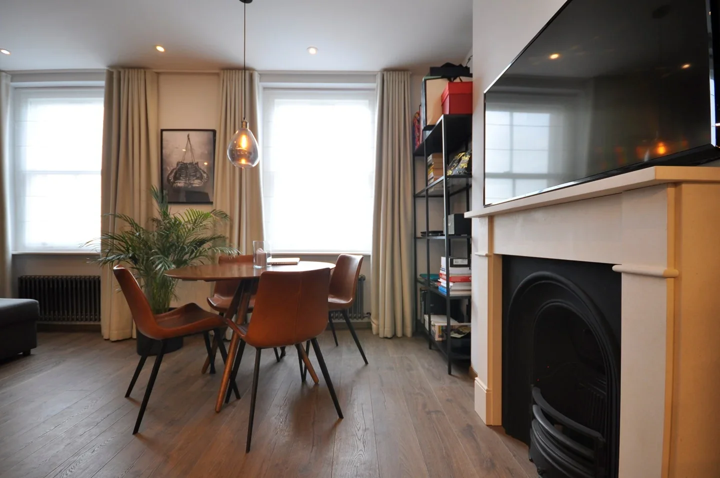 Flat Winsor Terrace in Greater London