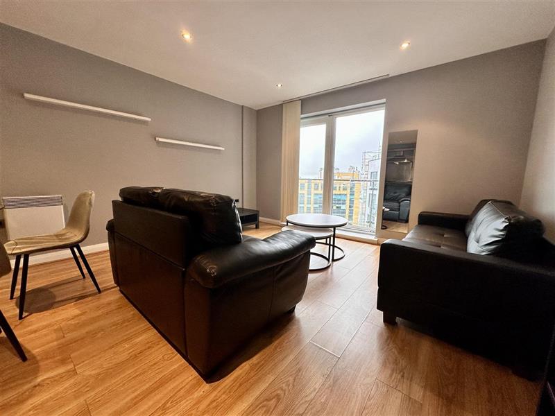 Flat Taylorson Street South in Salford