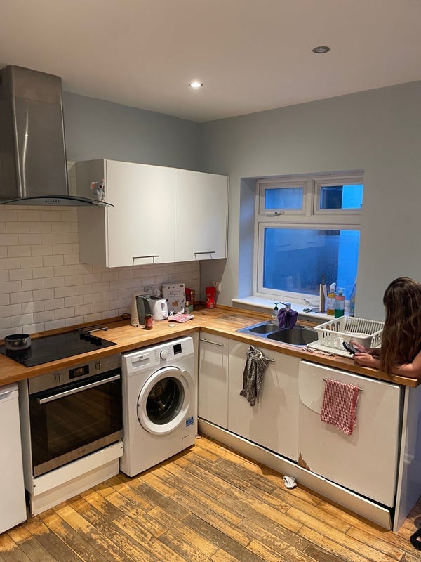 Room Wyncham Avenue in Greater London