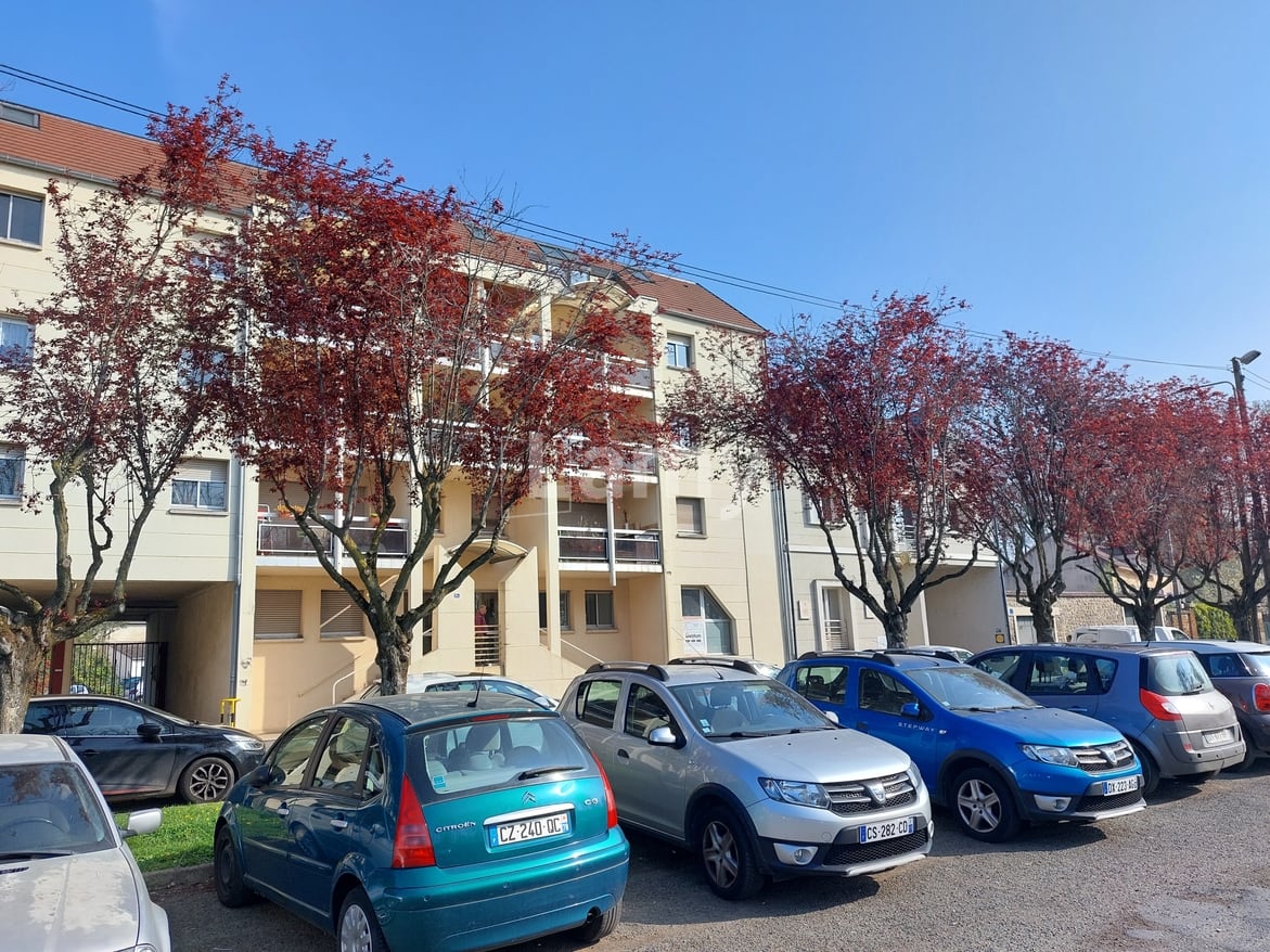 Flat Quai de l'Arquebuse in Meulan-en-Yvelines