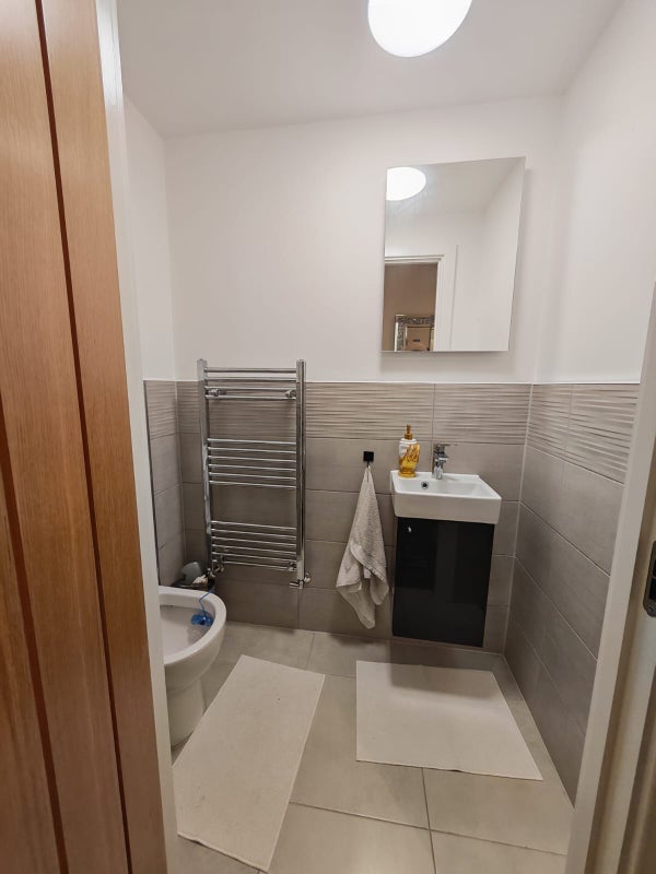 Room Foxley Way in Oldham