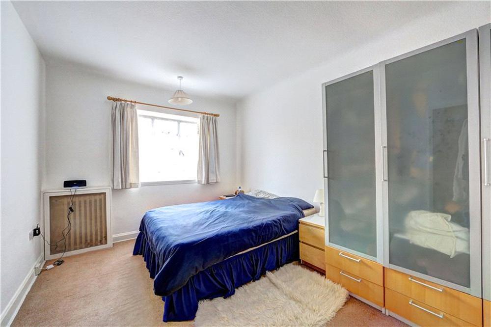 Flat Cambridge Square in City of Westminster