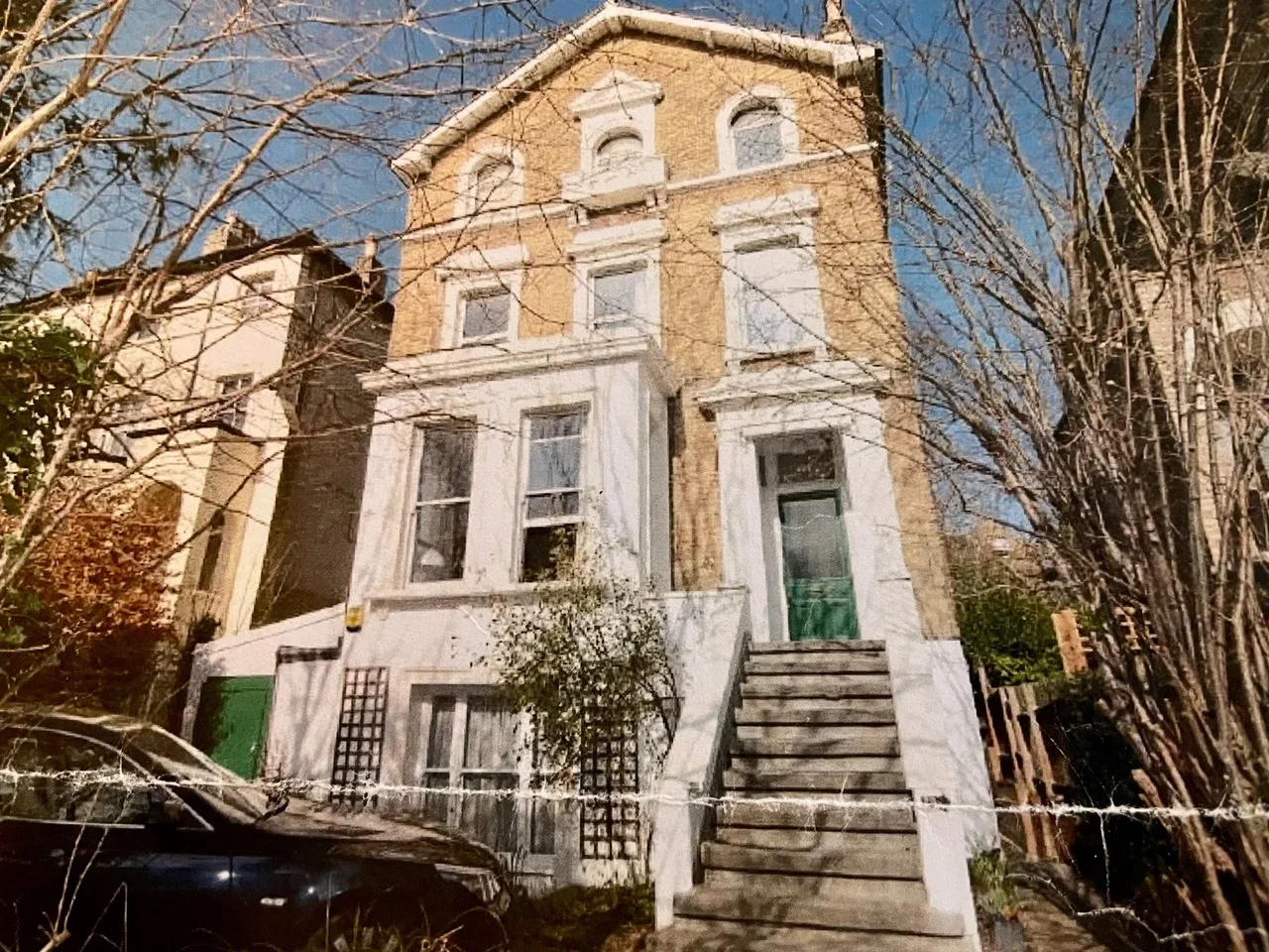 Flat Hamlet Road in Greater London