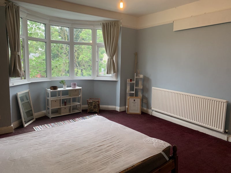 Room Mackie Road in Greater London