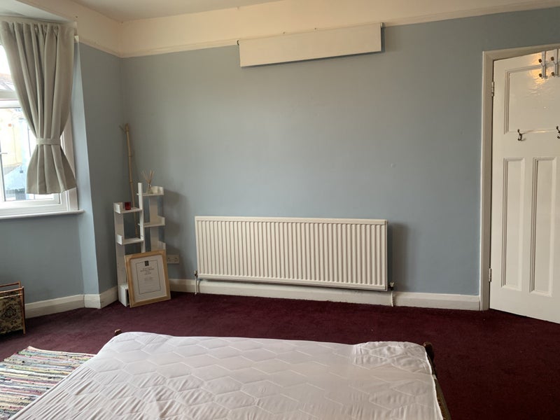 Room Mackie Road in Greater London