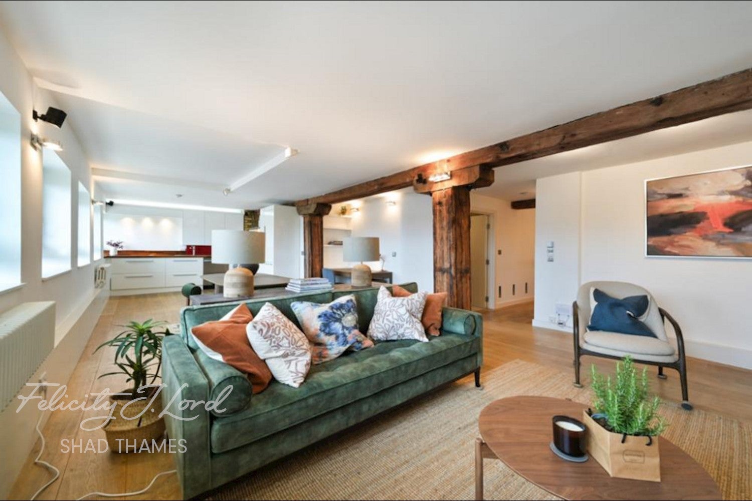 Flat Shad Thames in Greater London