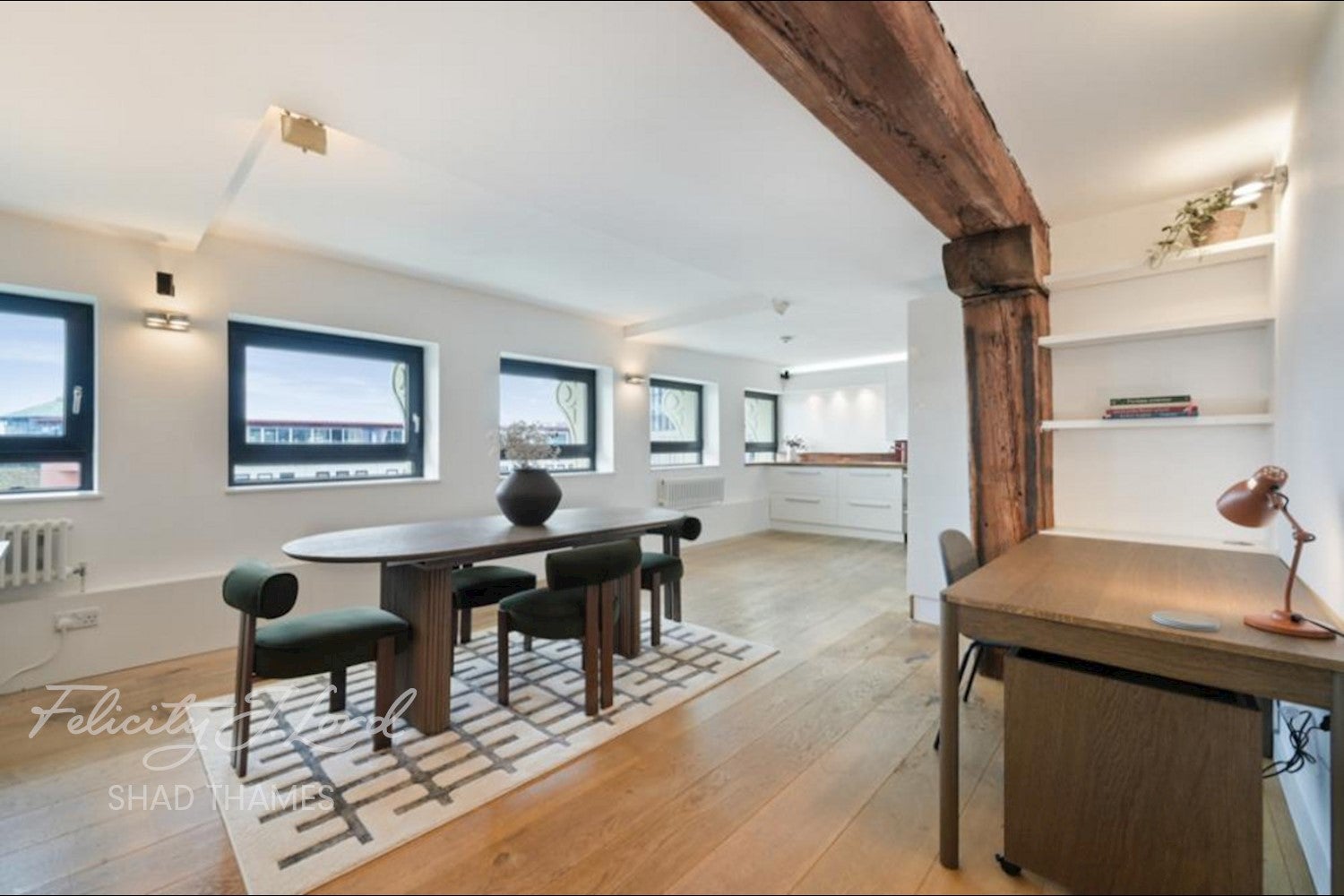 Flat Shad Thames in Greater London