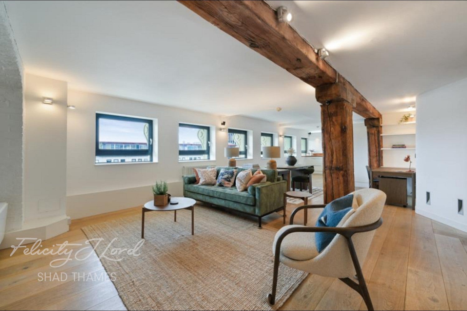 Flat Shad Thames in Greater London