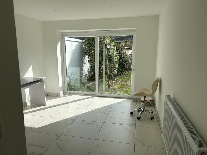 Room Farnham Road in Poole