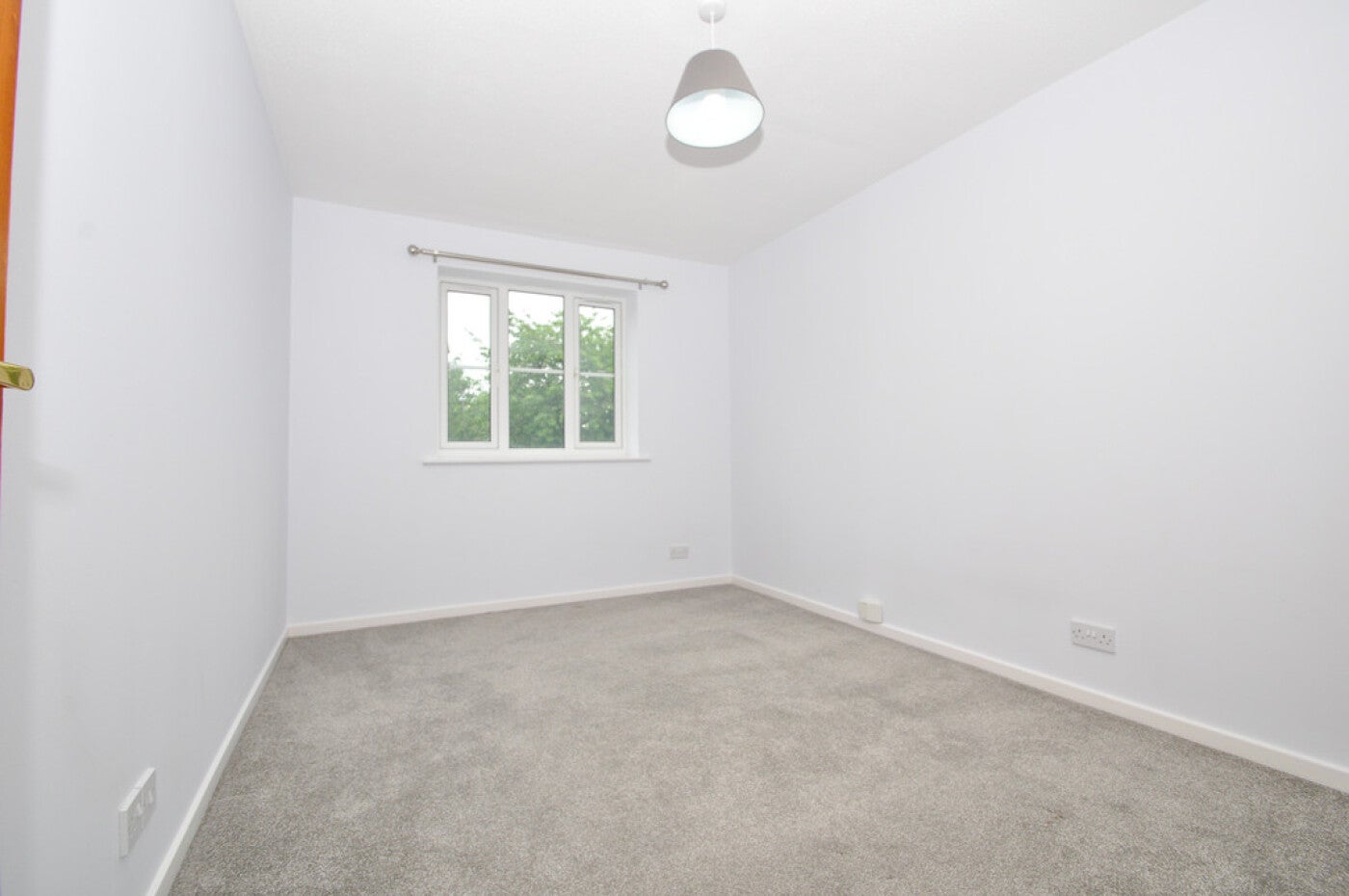 Flat Peartree Lane in Welwyn Hatfield