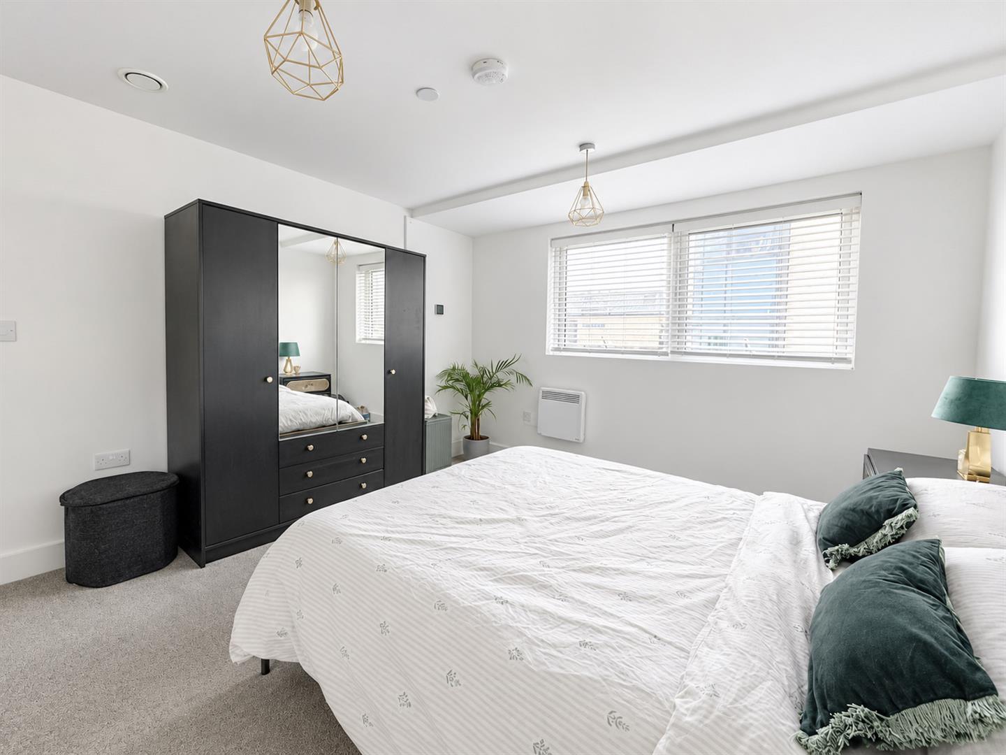 Flat Cornwallis Terrace in St Leonards