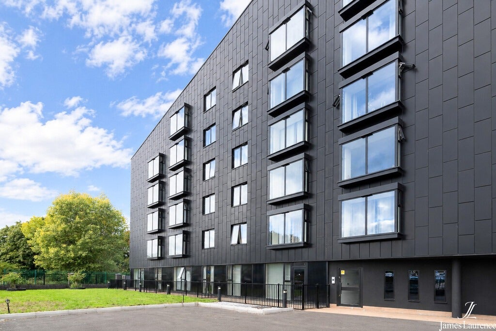 Flat Coventry Road in Birmingham
