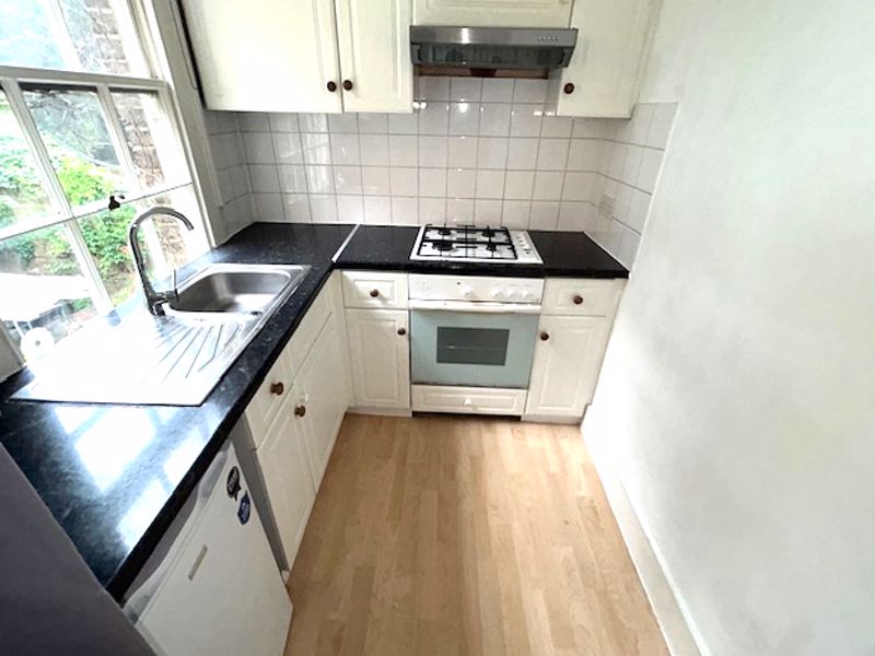 Flat College Crescent in Greater London