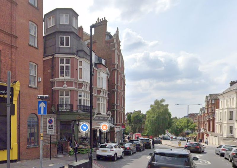 Flat College Crescent in Greater London