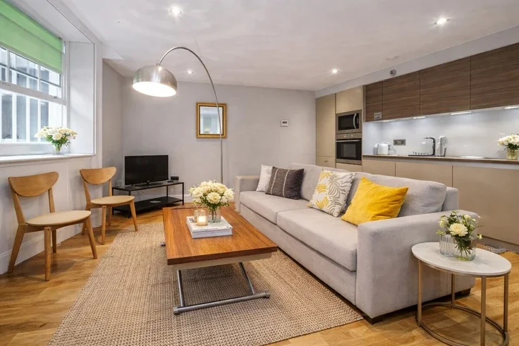 Flat Sussex Gardens in City of Westminster