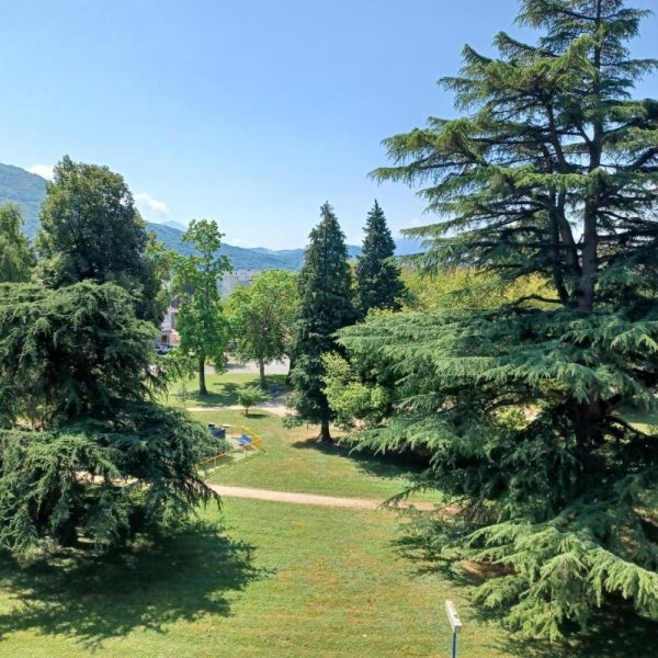Flat Place Karl Marx in Saint-Martin-d'Hères