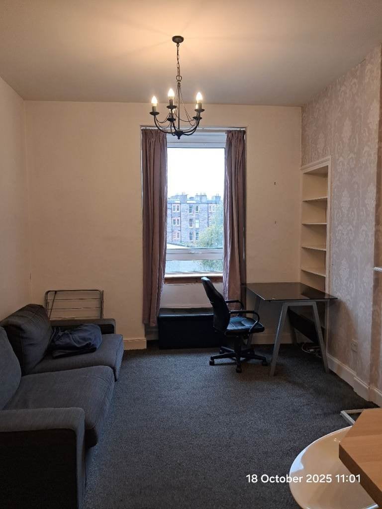 Flat Wheatfield Place in City of Edinburgh