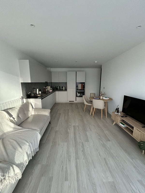Room Townsend Road in Greater London