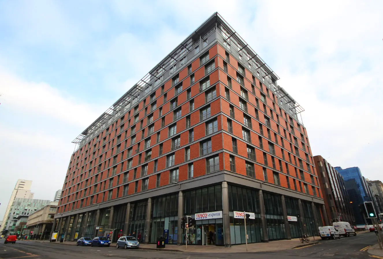 Flat Argyle Street in Glasgow