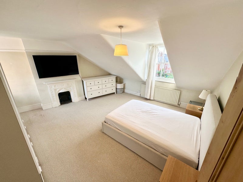Room Veronica Road in Greater London